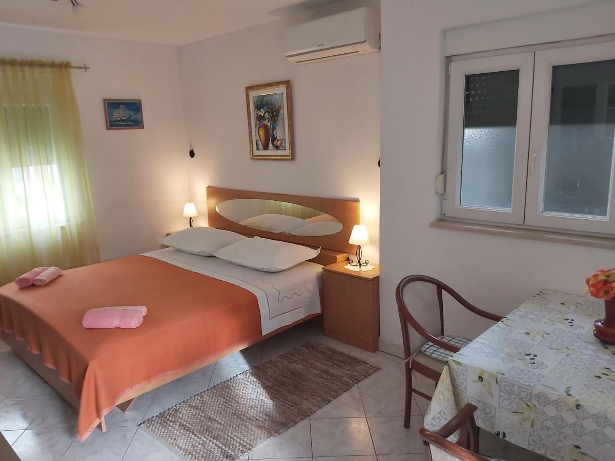 Seaside Apartment For 2 P Traù Esterno foto